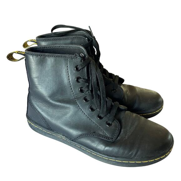 Dr Martens Womens Size 7 Black Leather Shoreditch High Top Sneakers Boots Grunge - Picture 1 of 6